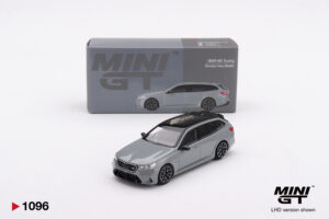 BMW M5 G99 Touring Brooklyn Grey metallic